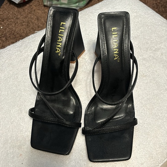 Chunky platform heels - Picture 2 of 3